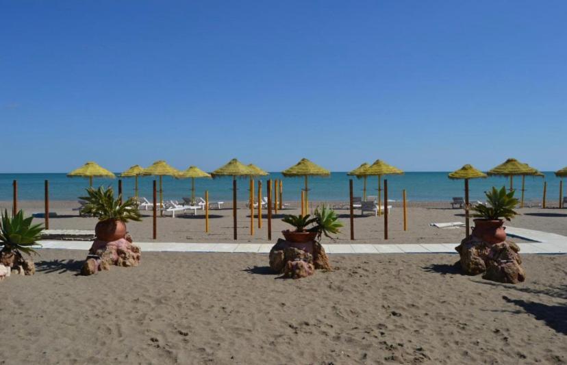 Apartamento En La Carihuela Торремолінос Екстер'єр фото
